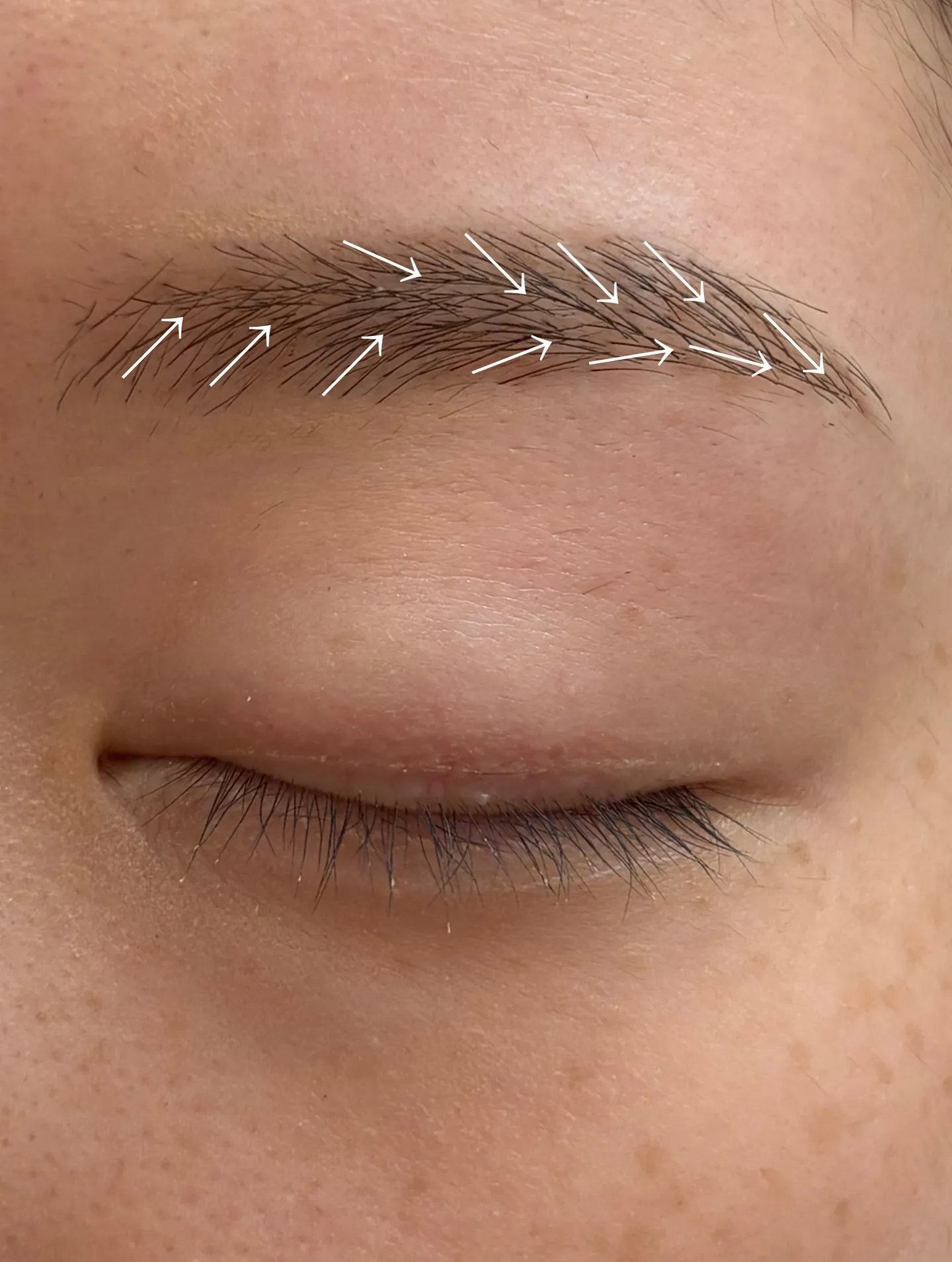 【ナチュラルで洗練された眉デザインが得意】